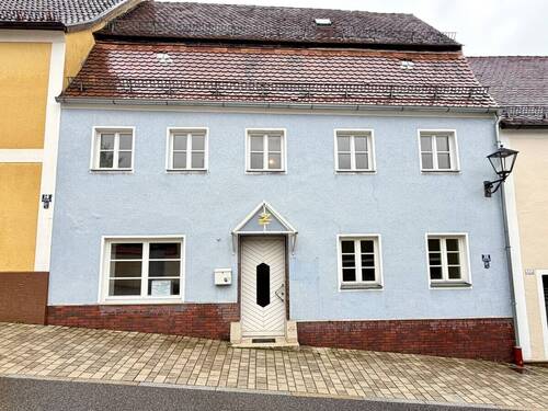 Haus - Historisches Stadthaus mit Charme und Innenhof - liebevoll saniertes Zuhause im Herzen von Velburg!