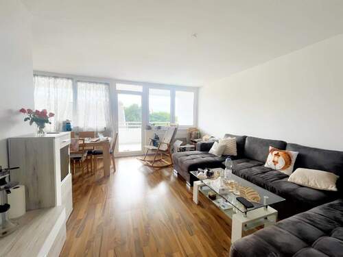 Wohnzimmer - 3-ZIMMERWOHNUNG IN KREFELD-ZENTRUM ZU KAUFEN!