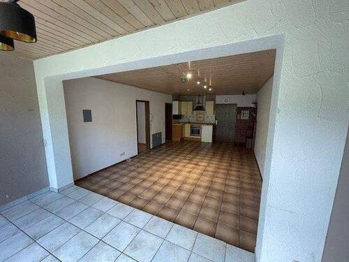 WohnenEssenKochen - Wir bieten an: Apartment mit sep. Schlafzimmer im Zentrum