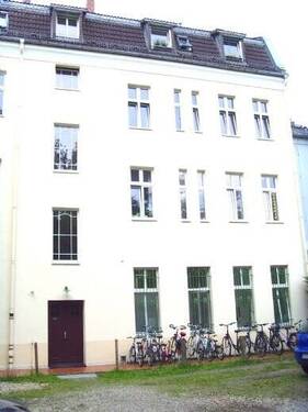 Hof_Fahrradabstell - 