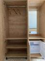 Ankleidebereich mit Minikühlschrank - 