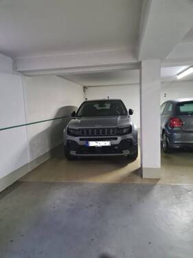 Tiefgaragenstellplatz - 