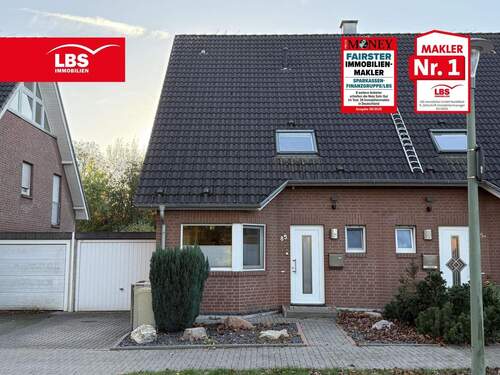 Hausansicht mit Garage - Familienidyll in perfekter Lage von Eigen mit schönem Garten und Garage!