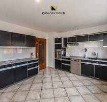 Sofortiger Einzug möglich! Große 6-Zimmer-Wohnung mit Gartenanteil & Garage in ruhiger Lage! - Plüderhausen