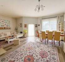 Wohnung mit eigenem Garten: Modern, Südausrichtung, Fußbodenheizung - Berlin Biesdorf