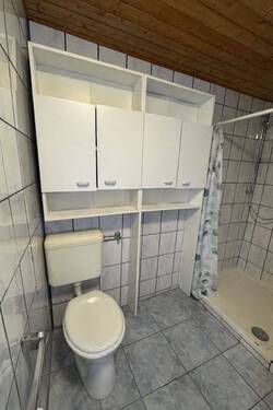 15 Ausschitt vom Badezimmer im OG - 