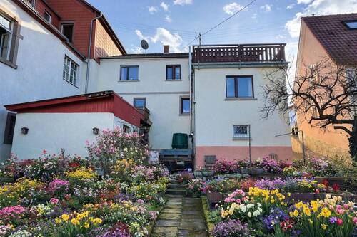 2 Gartenseite der Liegenschaft - 8 Zimmer Einfamilienhaus zum Kaufen in Theisbergstegen