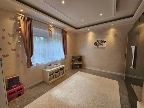 23 Kind 2 - 