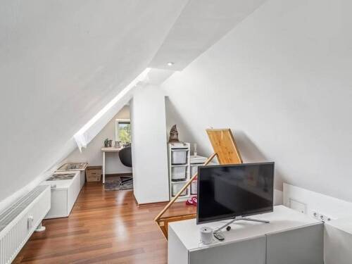 Bild 2 - 2 Zimmer Etagenwohnung zur Miete in Frankfurt am Main