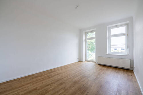 Zimmer 1 - Schnell am See: Bezugsfreies 1-Zimmer-Single-Apartment mit Tageslichtbad im schönen Weißensee