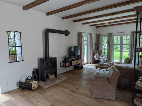 Wohnzimmer mit Kamin - 