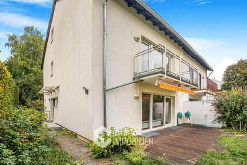 Hausansicht - 6 Zimmer Doppelhaushälfte zur Miete in Frankfurt am Main