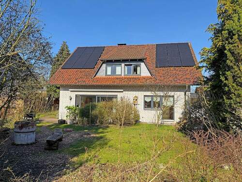 Ansicht vorne - 6 Zimmer Einfamilienhaus zum Kaufen in Bad Salzuflen