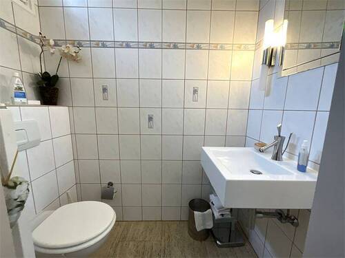 Gäste WC - Doppelhaushälfte mit 170,00 m&sup2; in Rosengarten zum Kaufen