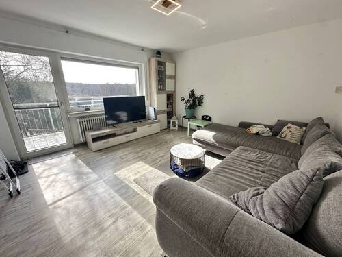 Wohnzimmer - Lichtdurchflutete Dachgeschosswohnung mit schöner Aussicht
