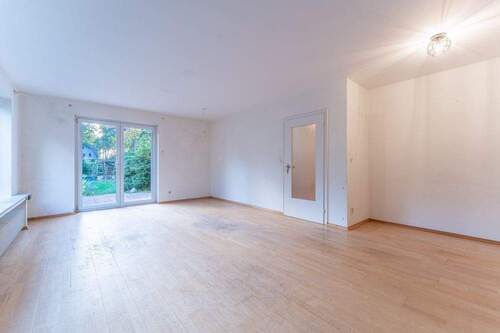 Wohnzimmer - 8 Zimmer Einfamilienhaus in Bremen / Oberneuland