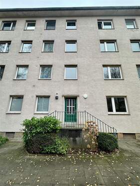 Eingangsbereich (außen) - 1 Zimmer Etagenwohnung zur Miete in Kiel