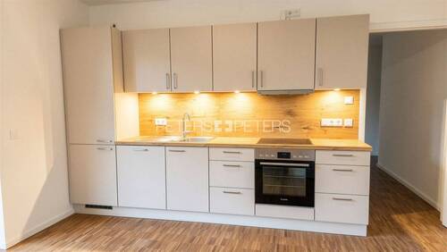 Einbauküche - 5 Zimmer Etagenwohnung in Pinneberg