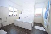 Badezimmer - Etagenwohnung mit 130,00 m&sup2; in Berlin zum Kaufen