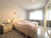 Schlafzimmer EG - 
