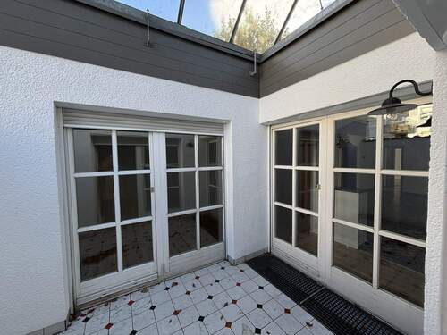 Innenhof - Bungalow mit 224,00 m² in Memmelsdorf zum Kaufen