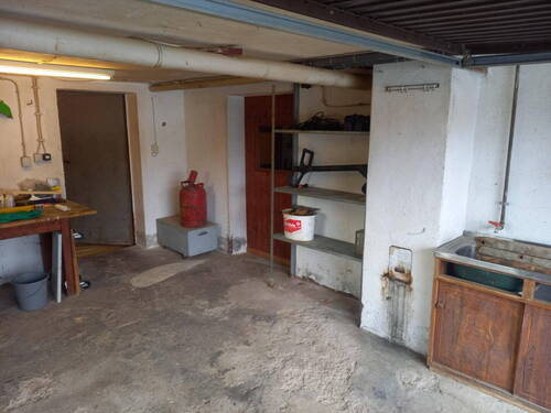 Garage - 
