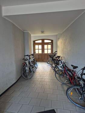 Hauseingangsbereich - 3 Zimmer Etagenwohnung in Leipzig