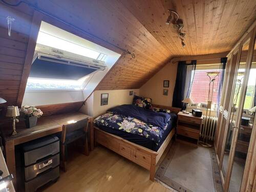 DG: Schlafzimmer 1 - 