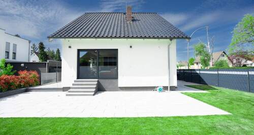 Bild 2 - 7 Zimmer Einfamilienhaus zum Kaufen in Berlin