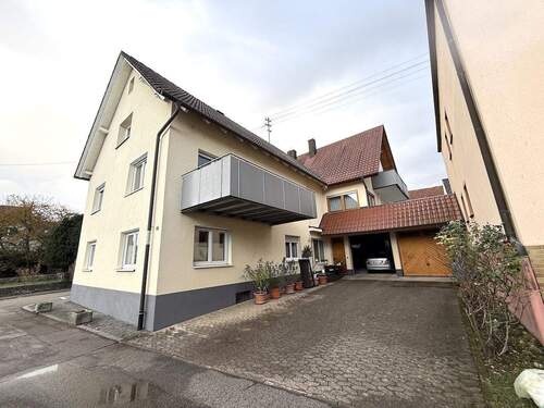 2-Familienhaus - 1 Zimmer Mehrfamilienhaus, Wohnhaus zum Kaufen in Hohberg