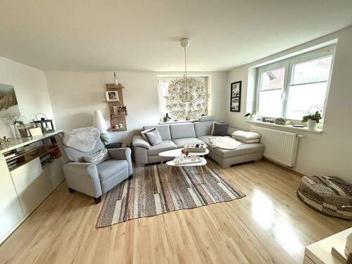 Mietwohnung 1 - 1 Zimmer Mehrfamilienhaus, Wohnhaus in Hohberg