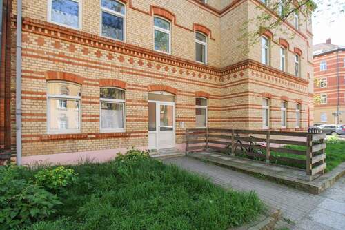 Erdgeschoss - Erdgeschossfläche mit gewerblicher Nutzung und Umnutzungsoptionen zu Wohnzwecken