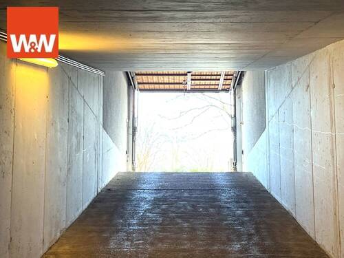 Ein- und Ausfahrt - Garage, Stellplatz zum Kaufen in Kolbermoor