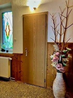 Treppenhaus mit Abstellraum - 