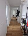 großer Flur - 3 Zimmer Etagenwohnung in Oyten