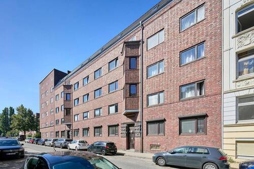 Vorderansicht - 3 Zimmer vermietet als studentisches Wohnen in der Beletage eines Hamburger Altbaus