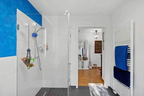 42962c98-a0d1-4da7-8816-6f6daa3ac594-1872439923.jp - 