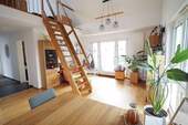 Essen-Kochen-Wohnen - Rednitzhembach: helle, attraktive und moderne 3-Zimmer-Dachgeschoss -Wohnung + Galerie und sonnigem Balkon
