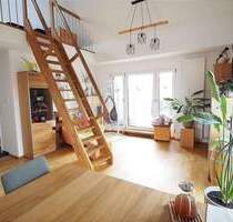 Rednitzhembach: helle, attraktive und moderne 3-Zimmer-Dachgeschoss -Wohnung + Galerie und sonnigem Balkon