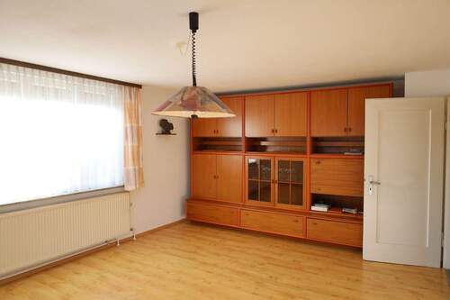 Wohnzimmer EG - Bauernhaus, Landhaus mit 130,00 m&sup2; in Schömberg zum Kaufen