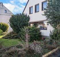 Besichtigung 29.03. ab 14 Uhr nach Vereinbarung. Charmantes Einfamilienhaus in Kreuzau: Wohnen & Bauen