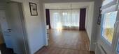 Wohnzimmer - Helle 3-Zimmer-Wohnung mit Garten, Balkon & Wallbox