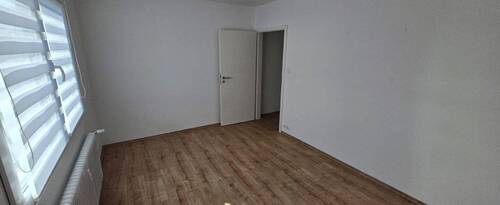 Arbeits-bzw. Kinderzimmer - Etagenwohnung mit 89,00 m&sup2; in Mainbernheim zur Miete