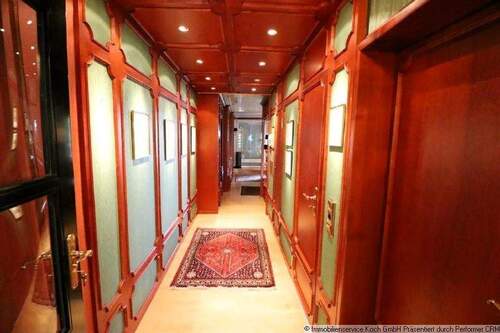 f9063c32-3388-4283-ac9e-0bab16225ba8-1849666393.jp - 