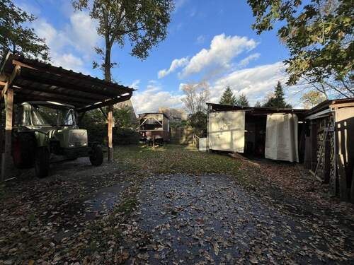 2. Zufahrt mit Unterständen - Einfamilienhaus mit 190,00 m² in Ottersberg zum Kaufen