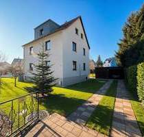 Gepflegtes Zweifamilienhaus mit Gartenidylle und Pool in Radebeul-Naundorf