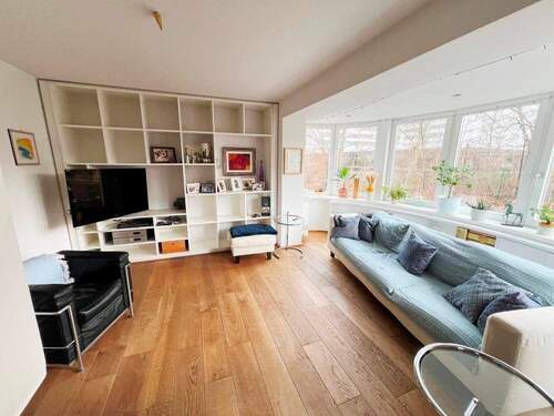 Wohnbereich Obergeschhoss - Etagenwohnung mit 167,00 m&sup2; in Dresden zum Kaufen