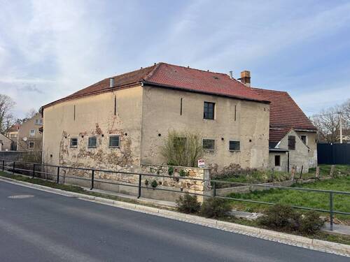 Ansicht Scheune - Einfamilienhaus mit 120,00 m&sup2; in Ebersbach zum Kaufen