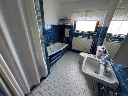 Bad - Einfamilienhaus mit 156,00 m&sup2; in Stördorf zum Kaufen