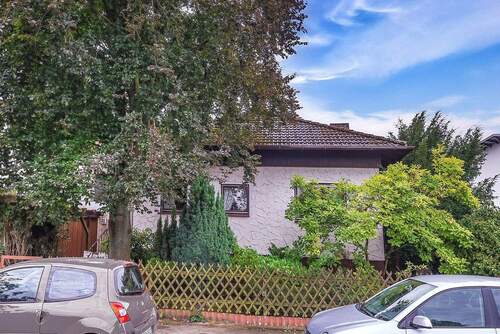 Bungalow Straßenansicht - 3 Zimmer Bungalow zum Kaufen in Berlin